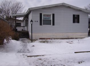 516 Ramona Ave, Elgin, IL 60120