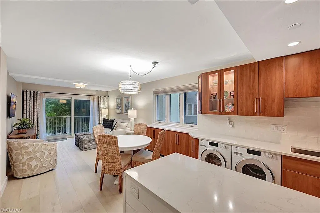 2 bed, 2.0 bath, 850 sqft, $6,000 — Photo 1