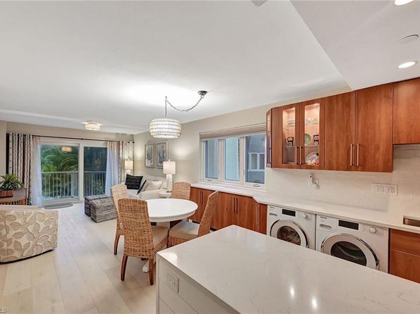 1300 Gulf Shore Blvd N APT 210