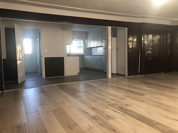 3rd image of 275 W Phillips Blvd APT A