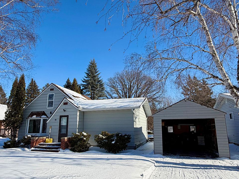 1st image of 602 Main Ave N