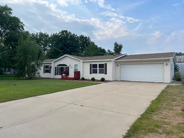 635 E Lockerbie St, Litchfield, MN 55355