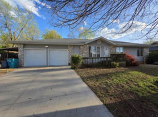 3116 W Countryside Ct, Springfield, MO 65807