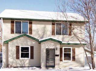 4525 Chatham Rd NE, Columbia Heights, MN 55421