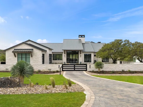 3672 Clubs Dr, Boerne, TX 78006