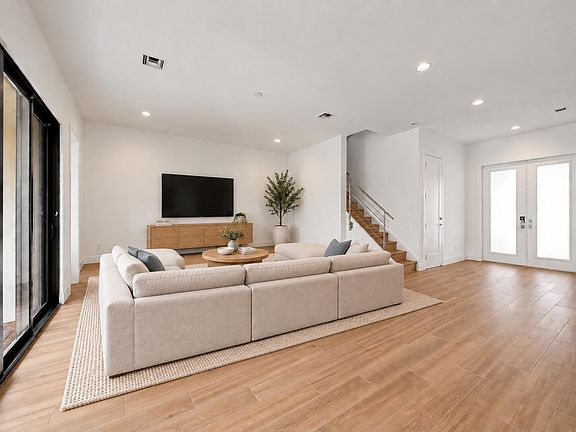 3rd image of 1449 SW 23rd Court