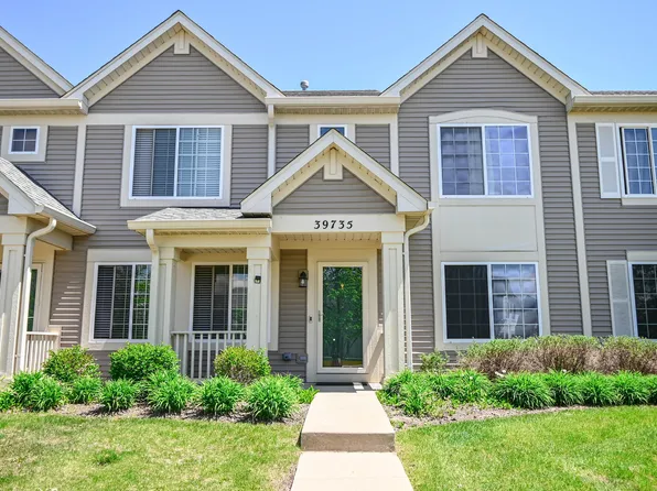 39735 N Paris Dr, Beach Park, IL 60083