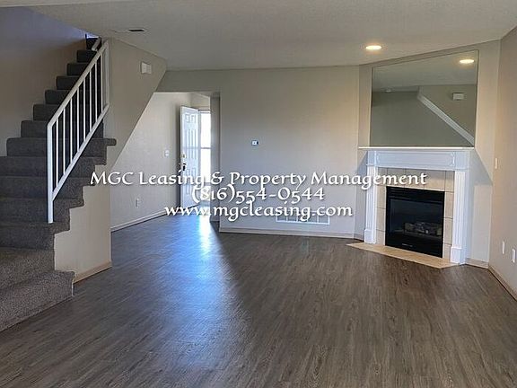3rd image of 1003 Garden Way