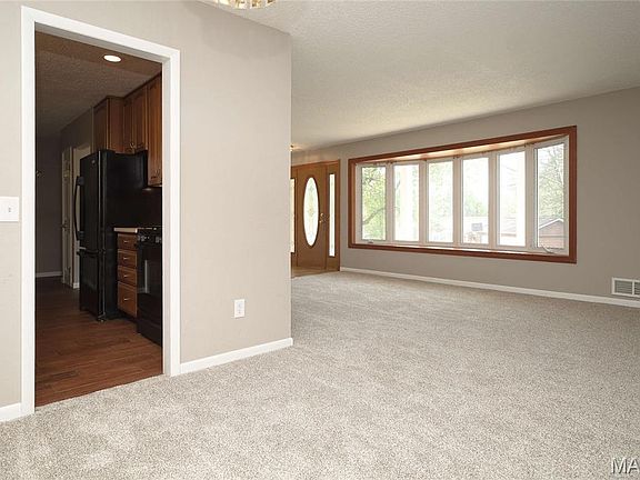 4th image of 4961 Brookton Way