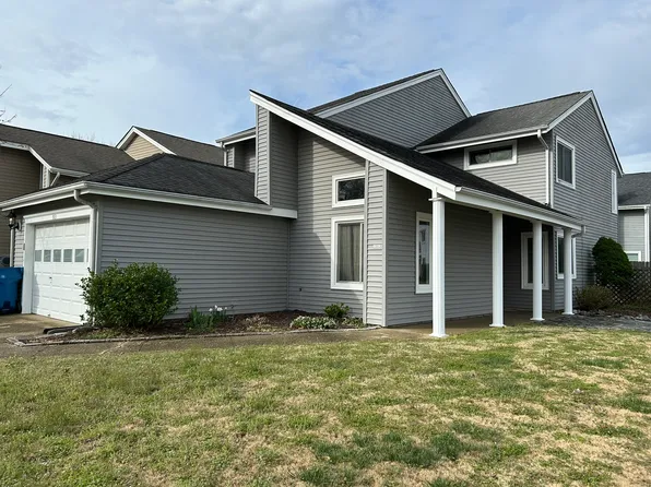 913 Lord Dunmore Dr, Virginia Beach, VA 23464