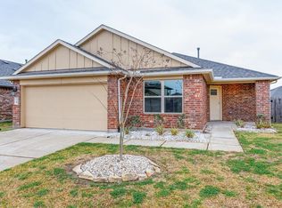 26 Rodeo Bend Dr, Manvel, TX 77578