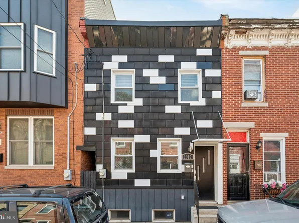 1012 S Bouvier St, Philadelphia, PA 19146