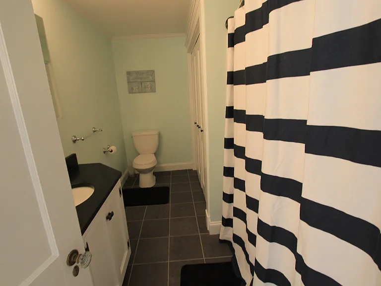 321 Williston Rd — Photo 10