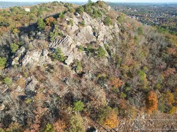 19 Bear Den Ct, Little Rock, AR 72223