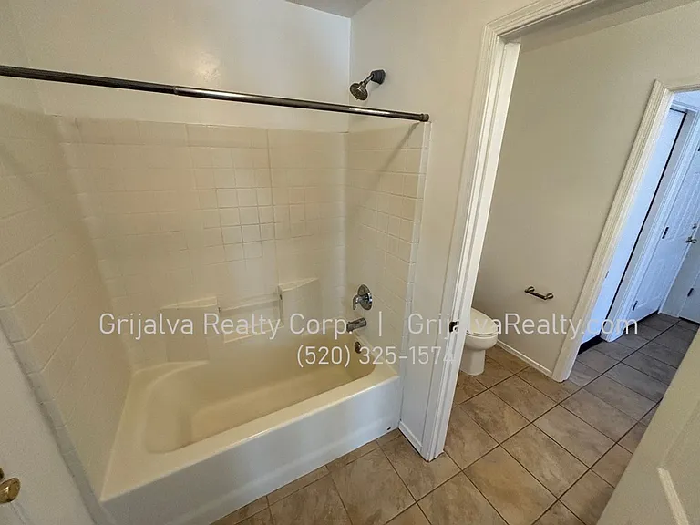 770 W Firehawk Dr — Photo 7