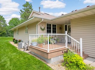 2190 Silver Ln, New Brighton, MN 55112