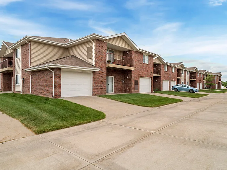 Northbrook Apartments — Photo 9