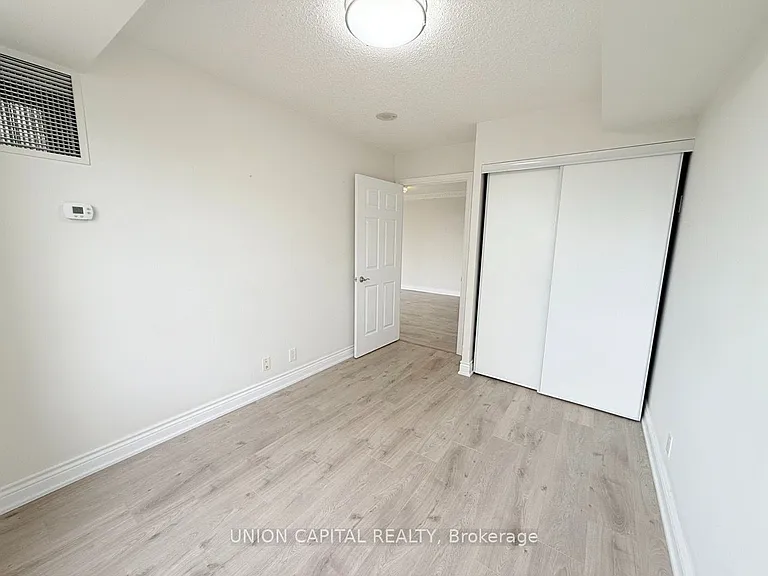 78 Harrison Garden Blvd #1007 — Photo 14