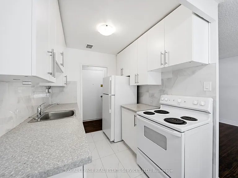 177 Stephen Dr #107 — Photo 10