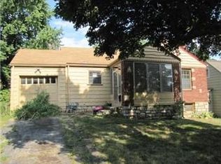 5323 Outlook St, Mission, KS 66202