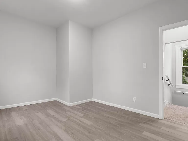 20 Waverly St #1 — Photo 5