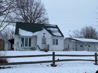 1010 Ackermant St, Waterloo, IA 50703