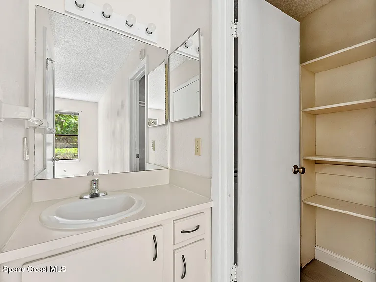 225 S Tropical Trl #718 — Photo 12