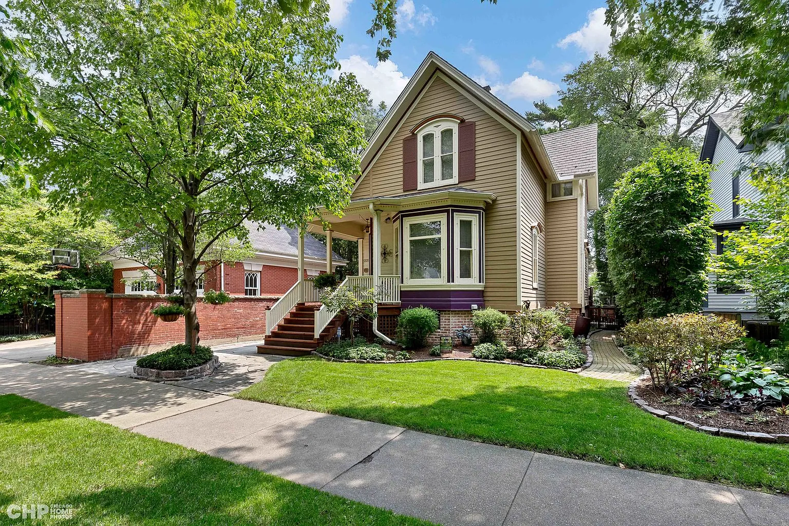 1325 Judson Ave photo 1