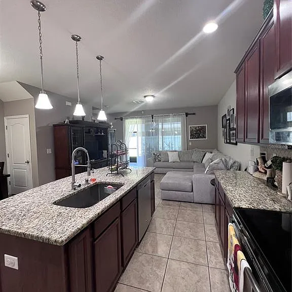 10426 Yellow Spice Ct — Photo 5