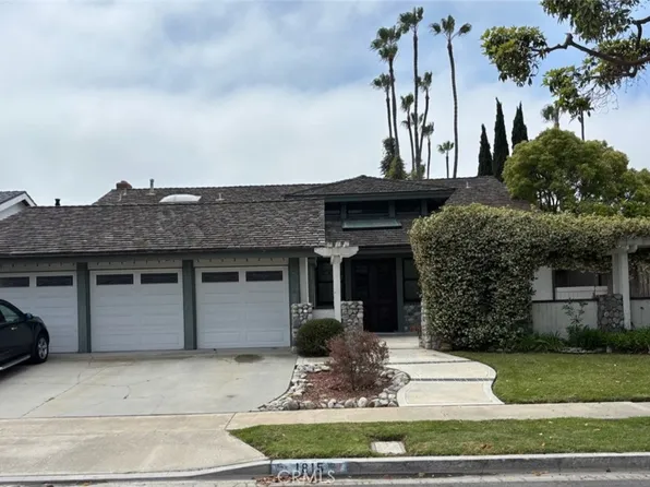 1815 Kinglet Ct, Costa Mesa, CA 92626