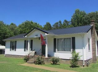 250 Wesley Chapel Rd, Lawrenceburg, TN 38464