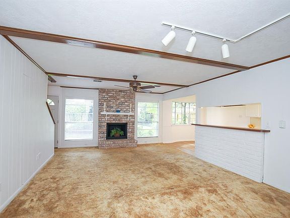 5th image of 1402 Hitherfield Dr