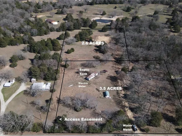 926 Rs County Rd #1308, Emory, TX 75440