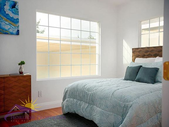 5th image of 1036 54th St #1/2