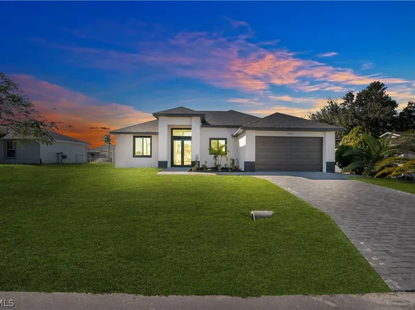 2204 NE 14th Place Cpe, Coral, FL 33909