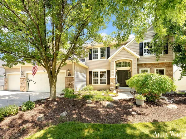 974 Dogwood Meadows Dr SE, Ada, MI 49301