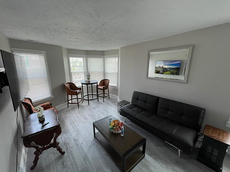 9201 Lorain Ave #2 — Photo 1