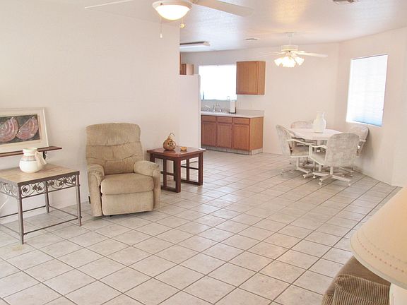 4th image of 2221 Clarke Dr