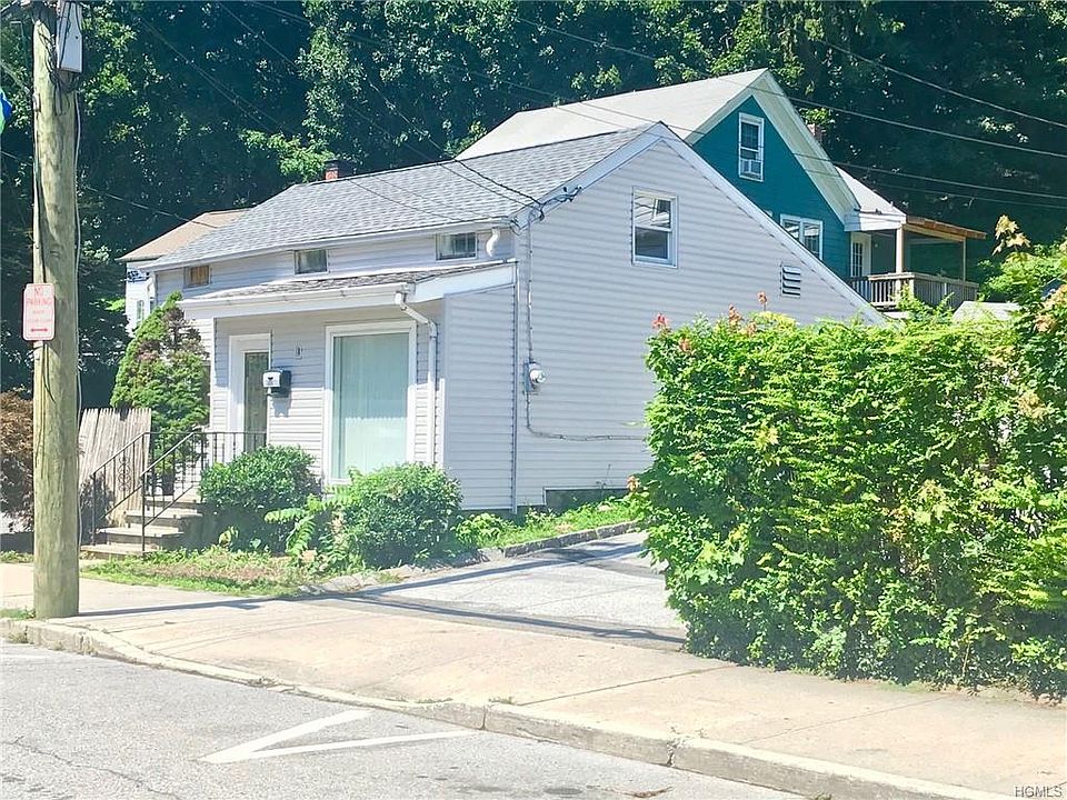 1st image of 143 Grand St