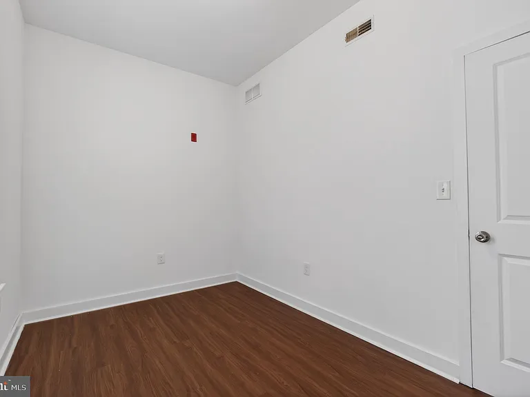 6028 Market St #2 — Photo 11
