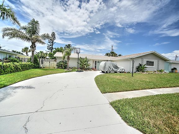 2nd image of 9 Sunny Beach Dr