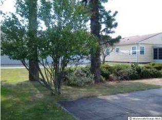 50 Virgin Islands Dr, Toms River, NJ 08757