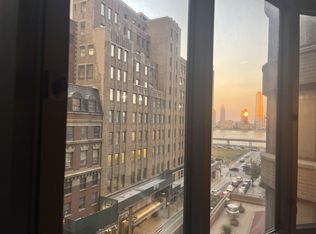 330 E 38th St APT 7G, New York, NY 10016