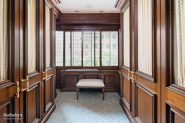 Sold by Sotheby's International Realty | media 9