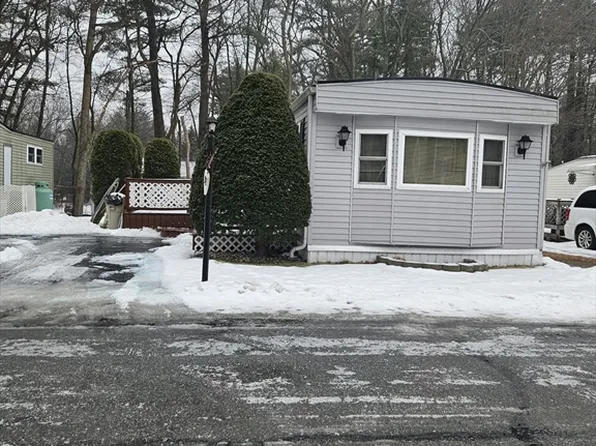 243 Mason Ave, Chelmsford, MA 01824