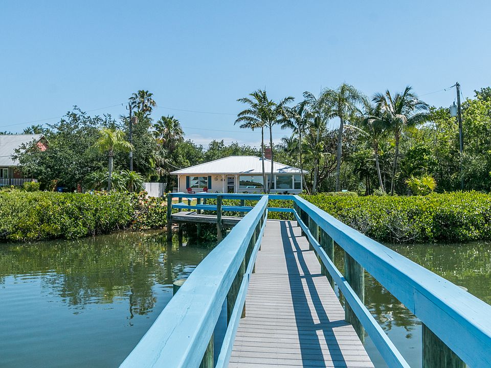 1st image of 226 Indian River Dr