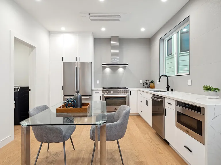 1200 Jackson St #1210 — Photo 12