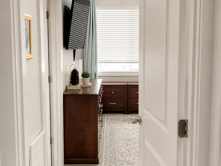 Primary bedroom entry