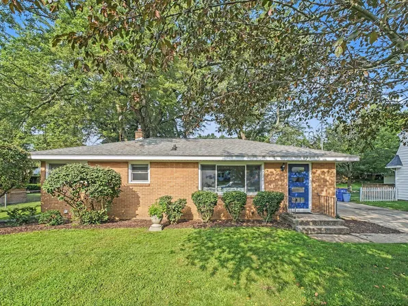527 Fairfield Ave NW, Grand Rapids, MI 49504