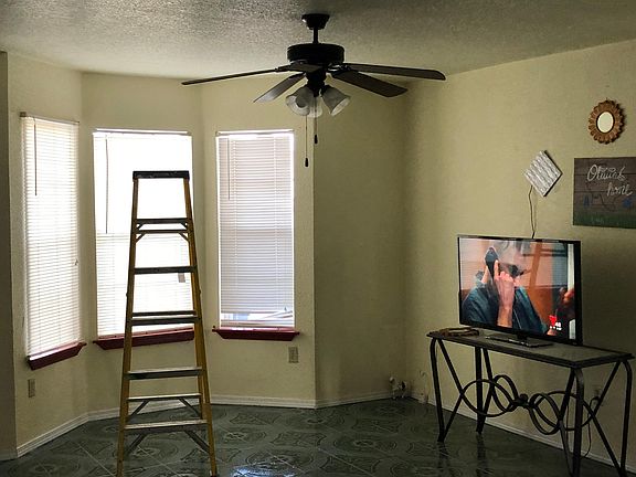 5th image of 9276 Roseway Dr